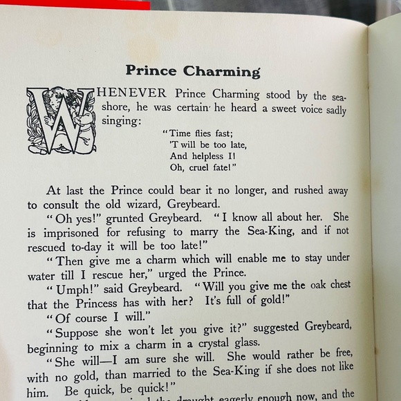 The Magic Book of Fairy Tales Hardcover Classic Illustrated Picture Book - Picture 10 of 16